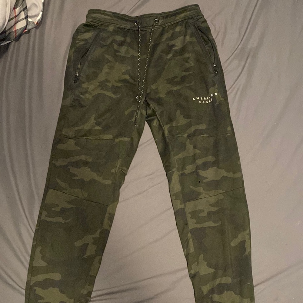 American Eagles Camo Pants